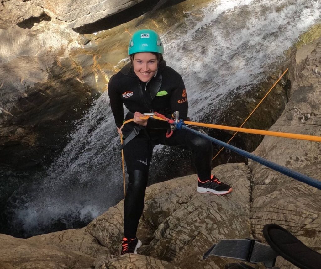Participante en el Barranco del Gorgol en Piedrafita de Jaca